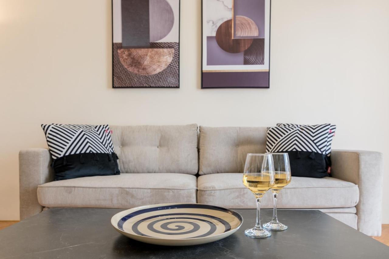 Phaedrus Living: City Center Flat Michalakopoulou アテネ エクステリア 写真